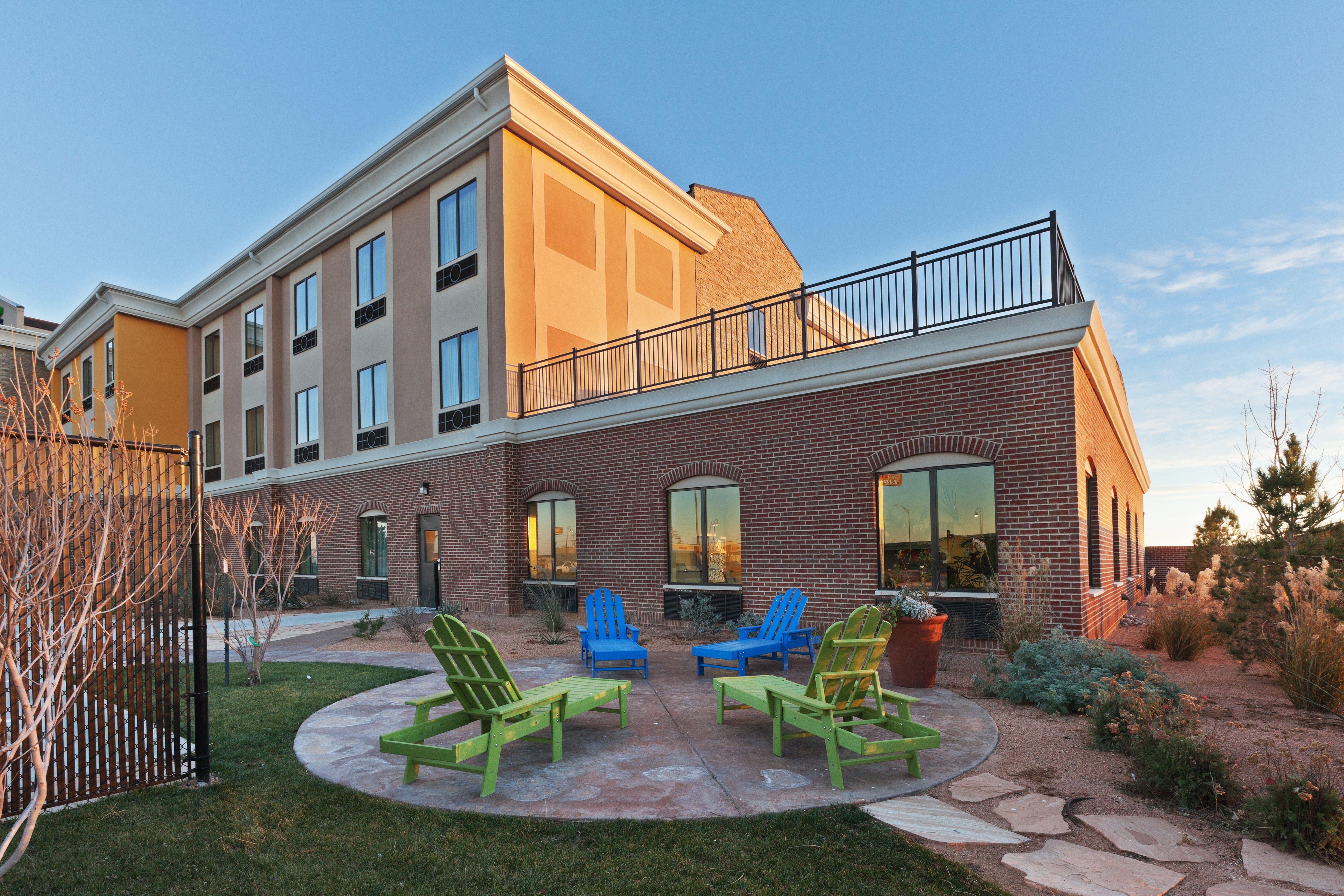 Holiday Inn Express & Suites Lubbock Southwest - Wolfforth, An Ihg Hotel Exterior photo